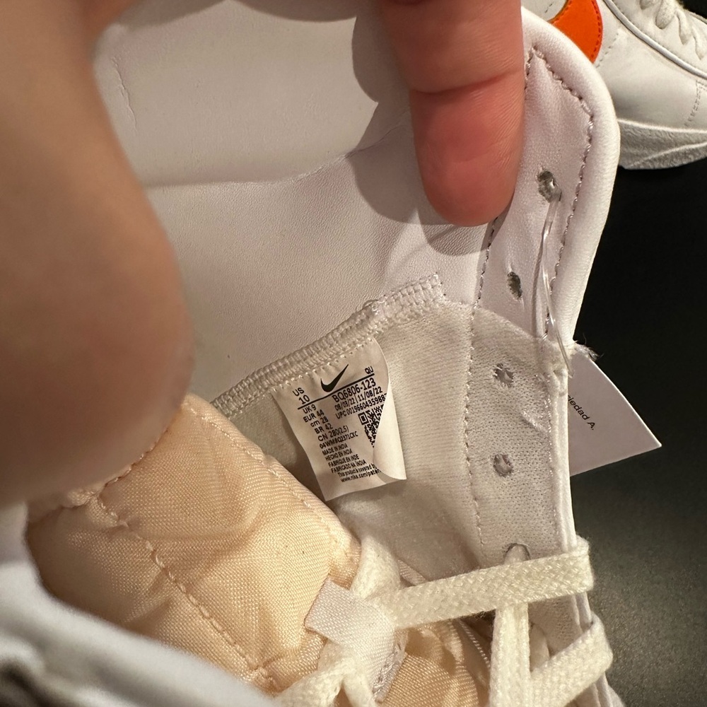 Nike Blazers - Picture 5 of 7